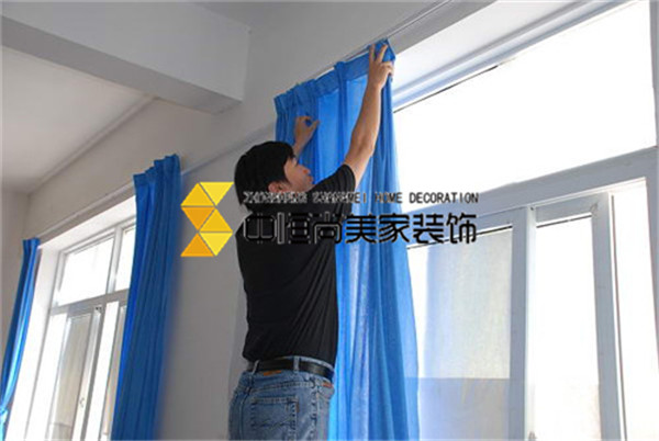 西安装修公司-装窗帘多少钱 窗帘安装流程和注意事项