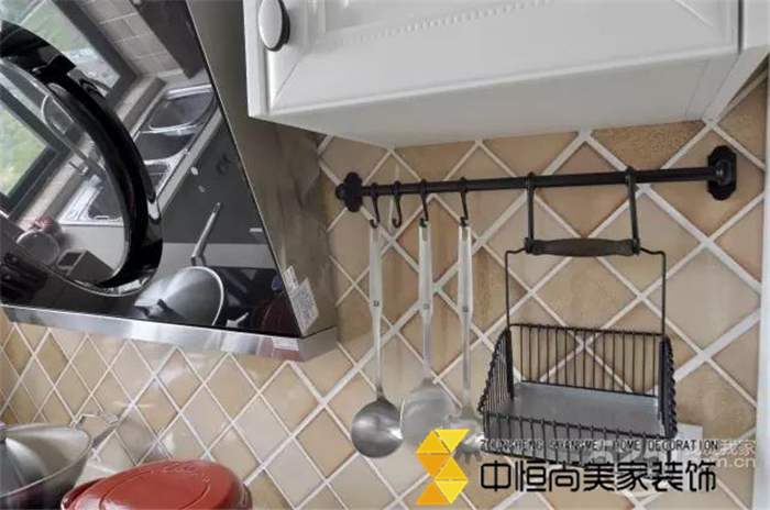 西安装修公司|老公不在家也能轻松安装置物架