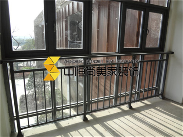 西安装修公司|阳台飘窗护栏有必要安装吗 飘窗护栏用什么材质好