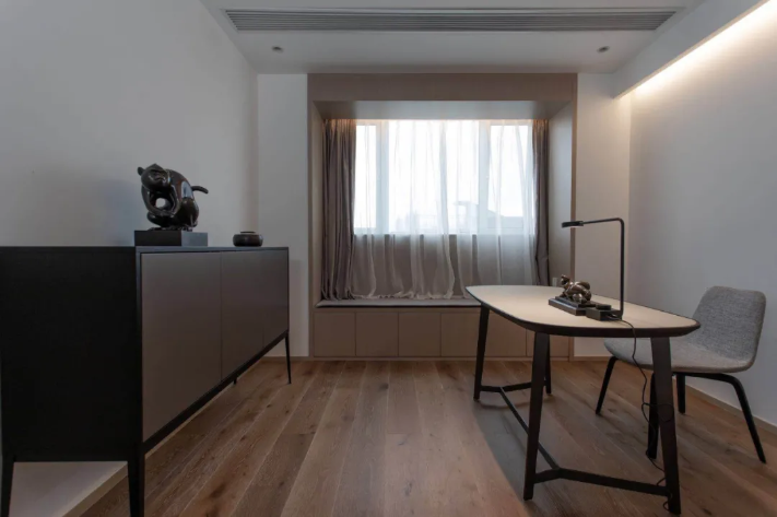 140㎡现代简约，安静舒适的空间，让生活轻松自然