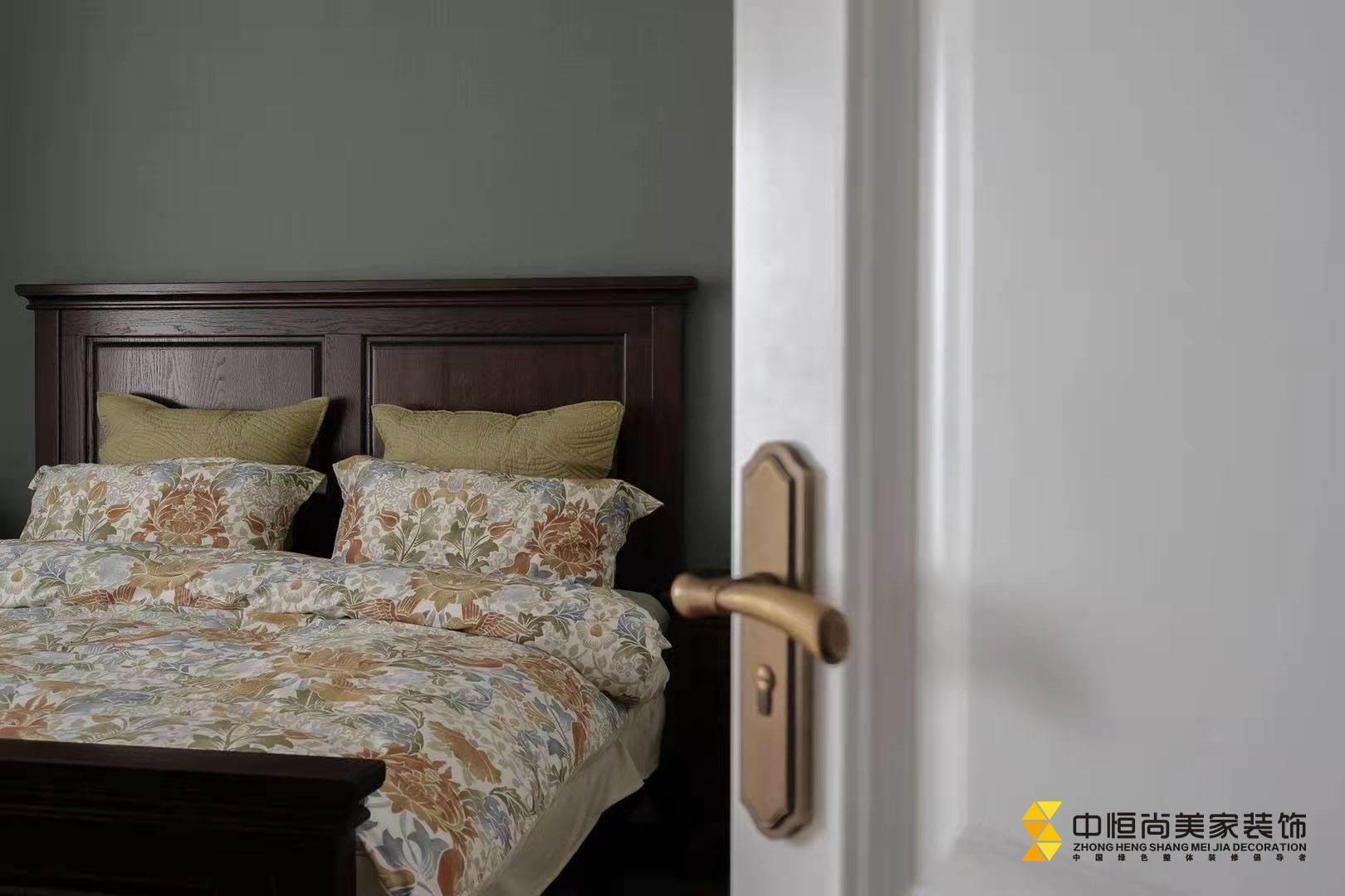 如果你觉得简约太素净、北欧太清冷，何不试试活泼清新的现代美式风格？