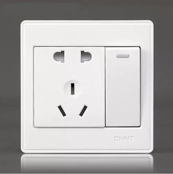 装修施工中如何安装开关、插座和灯具？