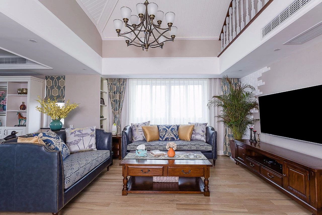 不同风格的窗帘的搭配