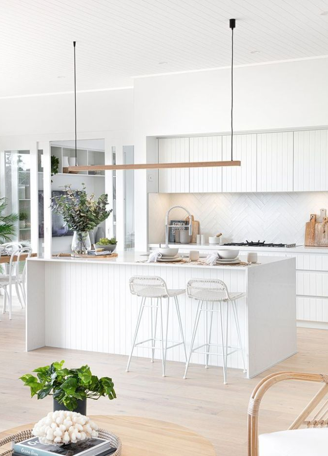 厨房不能装空调到了夏天又很热怎么办？