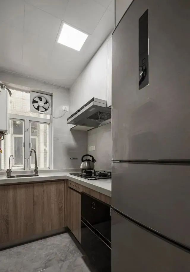 85㎡两室变三室，三口轻奢之家