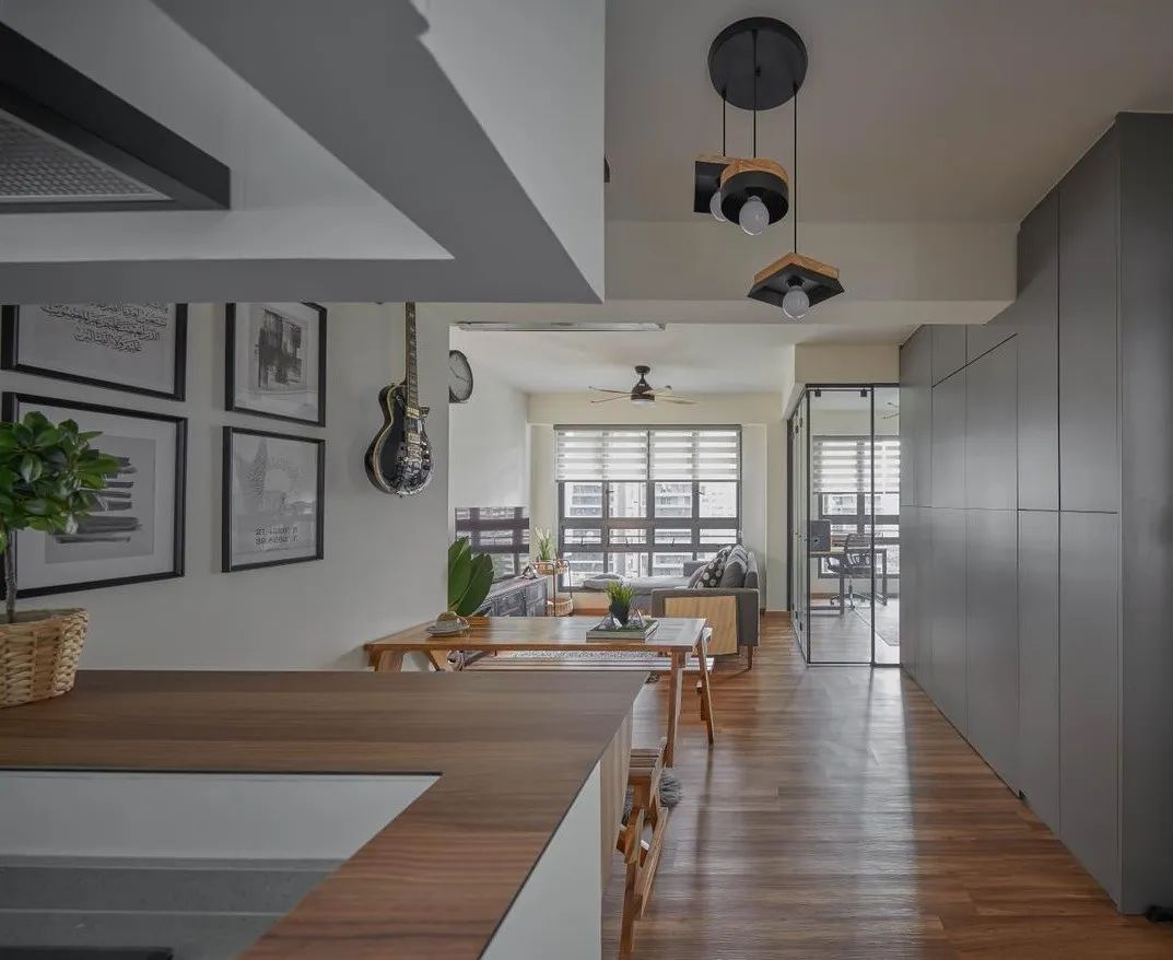 135㎡房，开放式餐厨，独立玻璃书房，幸福感满满