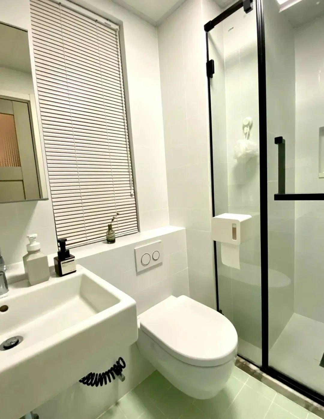 不到4m²的卫生间也可以让人神清气爽 不到4m²的卫生间也可以让人神清气爽