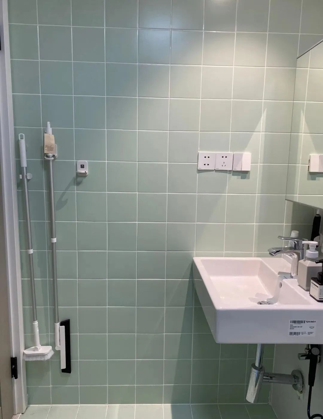 不到4m²的卫生间也可以让人神清气爽 不到4m²的卫生间也可以让人神清气爽