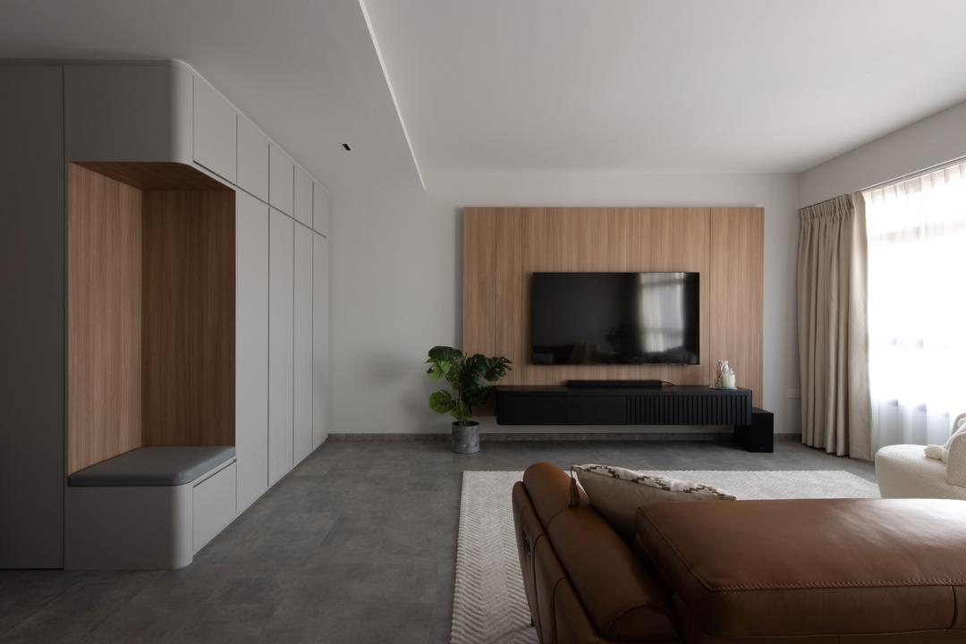 115㎡大横厅户型，沙发不靠墙，留出空间摆放上健身器材，娱乐健身两不误