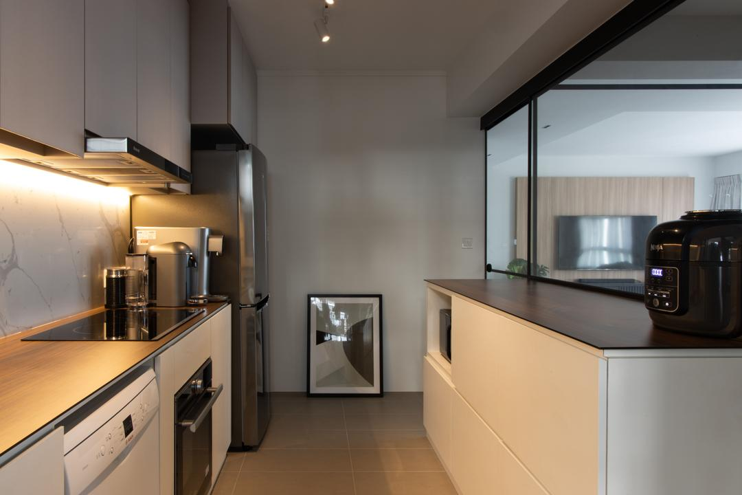 115㎡大横厅户型，沙发不靠墙，留出空间摆放上健身器材，娱乐健身两不误