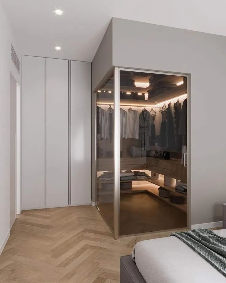 卧室拐角装个异形玻璃柜，可装饰可存储，高级又不失大气