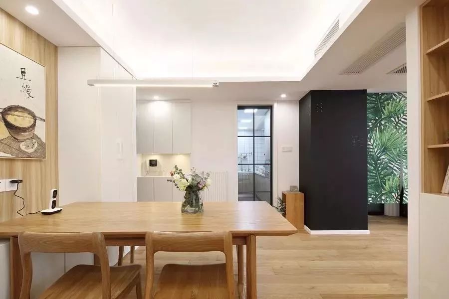 89㎡日式小两居，大爱餐厅旁的多功能榻榻米小房！