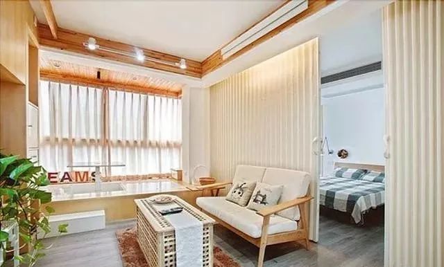 小户型就选折叠门吧，又省空间又美观，这就是标配！