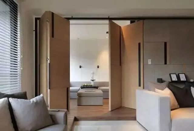 小户型就选折叠门吧，又省空间又美观，这就是标配！