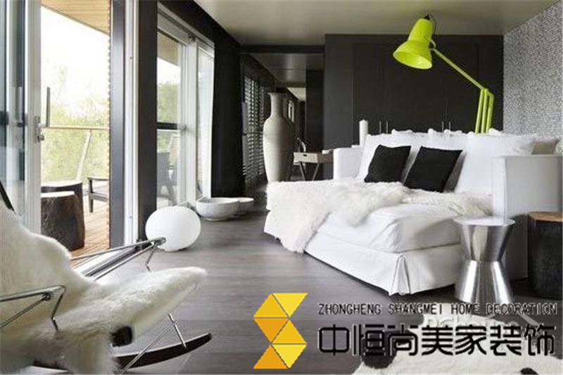 西安装修公司|防潮更要防沙粒 地板铺设别马虎