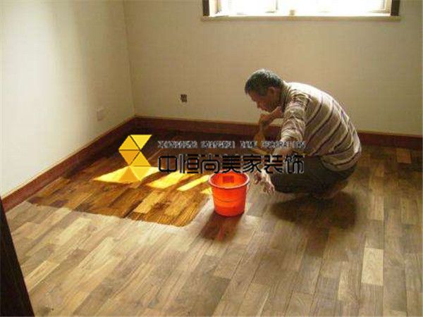 西安装修公司-旧实木地板翻新方法 旧实木地板翻新要怎么做