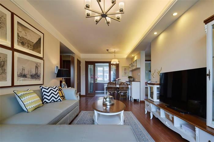 “莫大装饰”大门紧锁 50多名客户装修停工